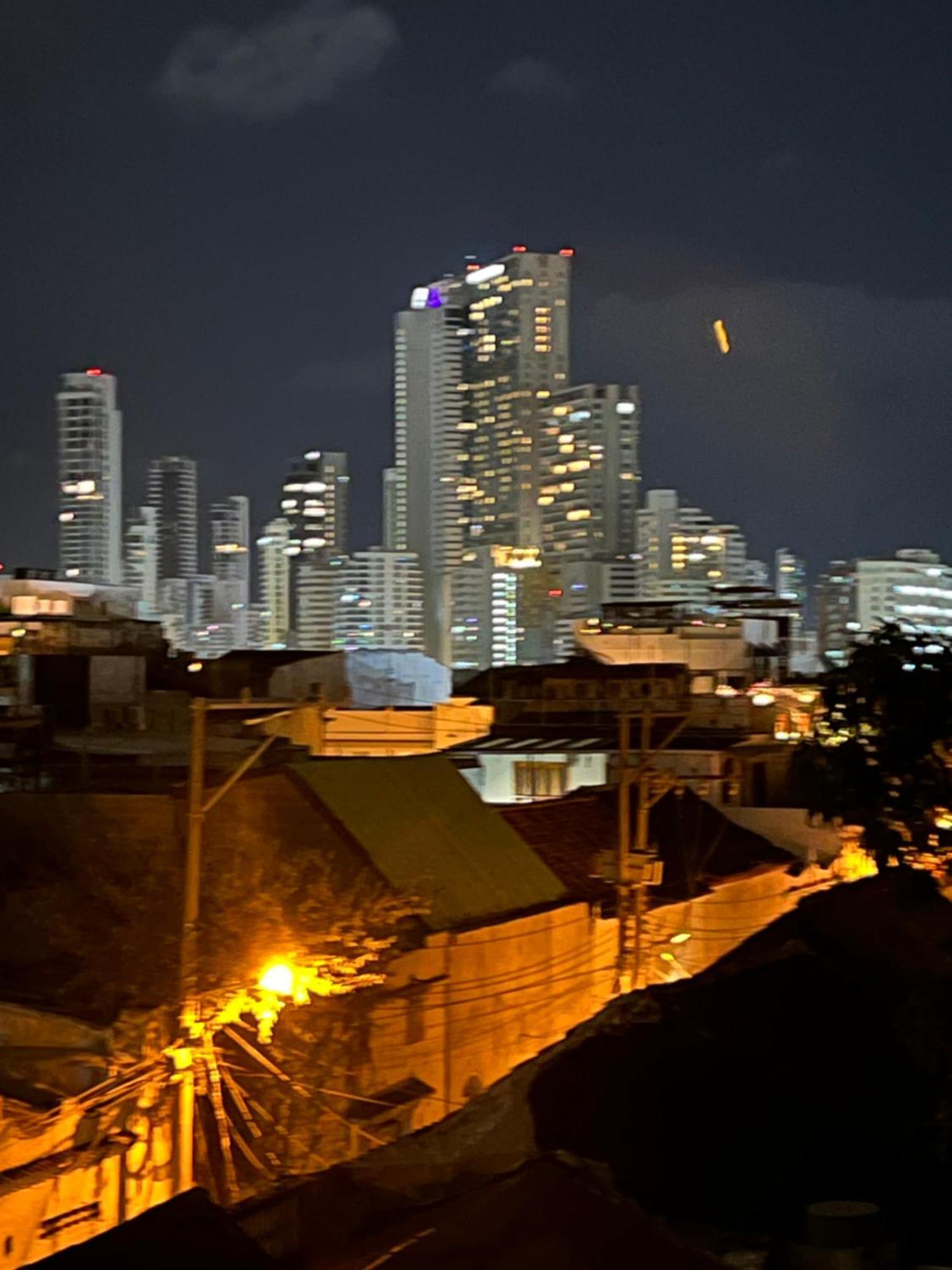 La Viduka Hostel Cartagena Buitenkant foto